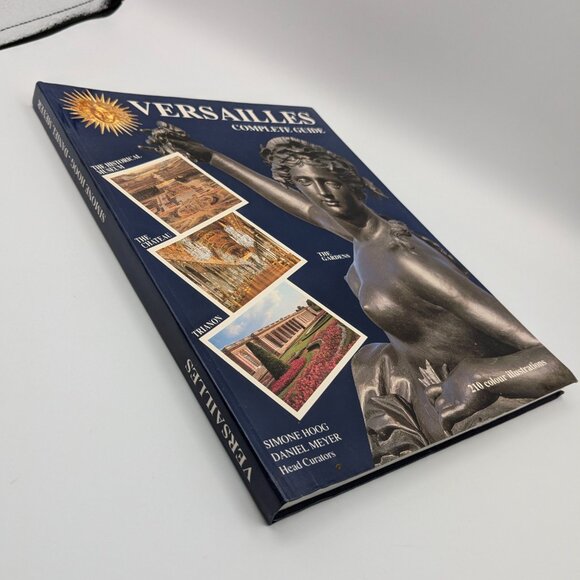 Versailles Complete Guide 1991 Paperback, 210 Color Illustrations - Picture 3 of 6